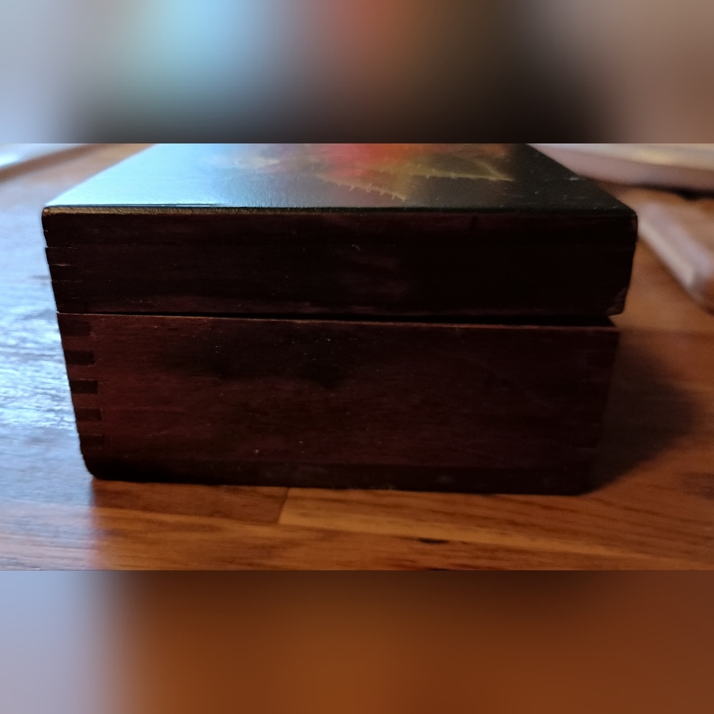 3/$15 Vintage Folk Art Hand Painted Strawberry Floral Wood Box, J. Wilkinson - Picture 6 of 11
